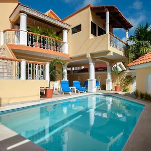 righetto-vacation-rentals.allrivieramayahotels.com/